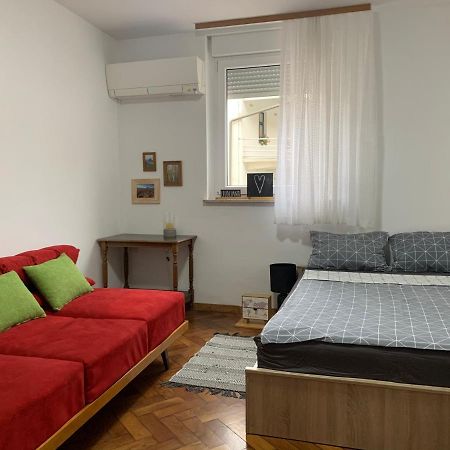 New Episode - Apartment With Private Parking Ljubljana Extérieur photo